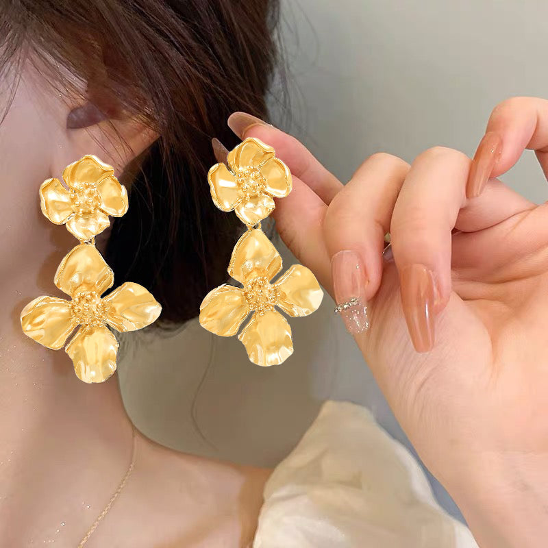 Lady Gold Flower Earrings