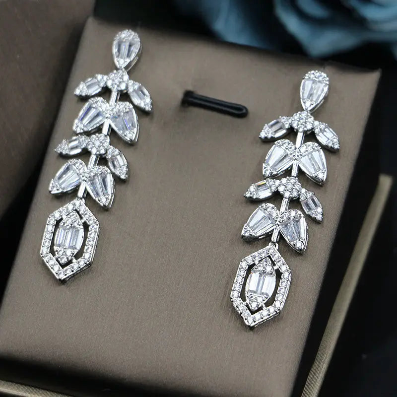 Vintage Floral Diamond Jewelry Set