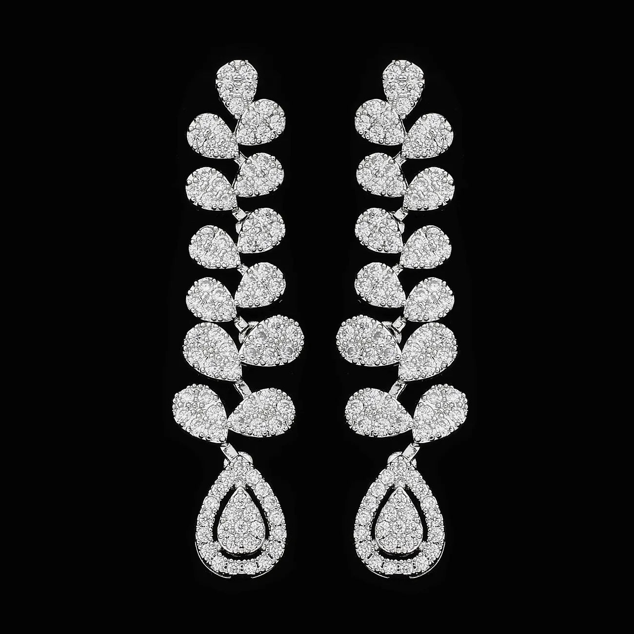 Luxurious Diamond-Embedded Vintage Jewelry Set