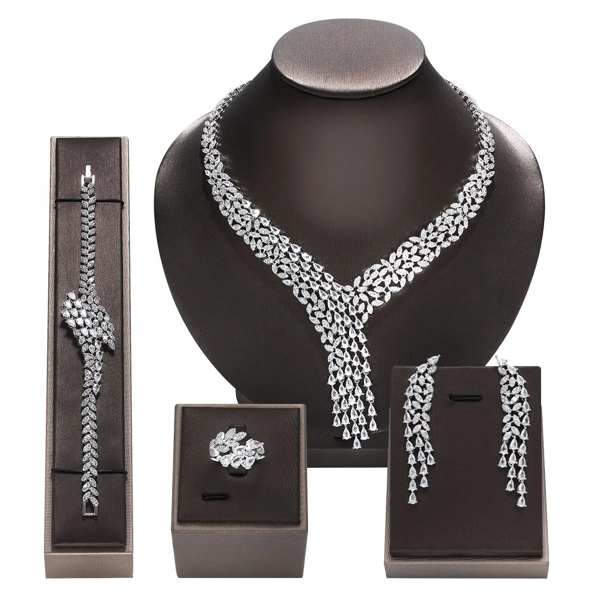 Brilliant Elegance Teardrop Diamond Set